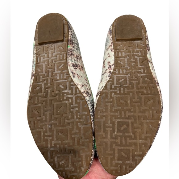Elaine Turner Sydney Snake Skin Flat Ballet Bright Green Shoe Size 9 - Picture 8 of 9